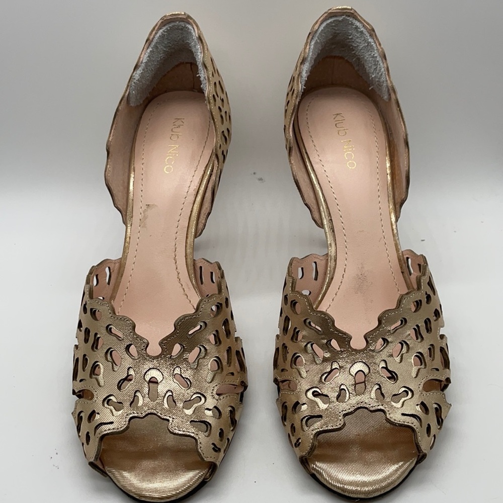 Klub Nico Shimmer Gold Leather Heels Sz 8 EUC